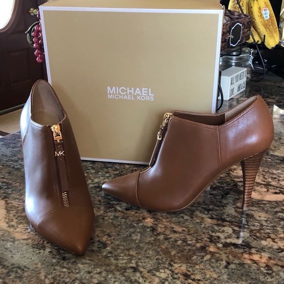 MICHAEL Michael Kors, Genuine Leather Booties - Picture 1 of 8